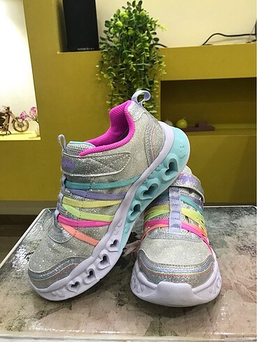 31 Beden çeşitli Renk ORİJİNAL SKECHERS