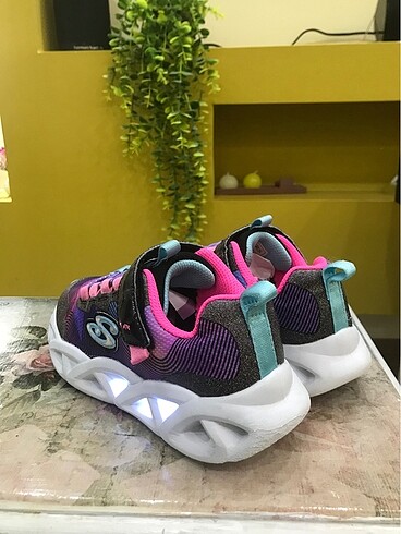 29 Beden çeşitli Renk ORİJİNAL SKECHERS