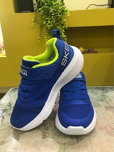 28 Beden mavi Renk ORİJİNAL SKECHERS