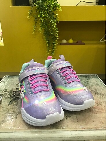 28 Beden çeşitli Renk ORİJİNAL SKECHERS UNİCORN