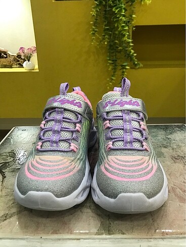31 Beden çeşitli Renk ORİJİNAL SKECHERS