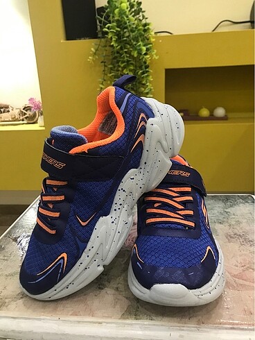 33 Beden çeşitli Renk ORİJİNAL SKECHERS