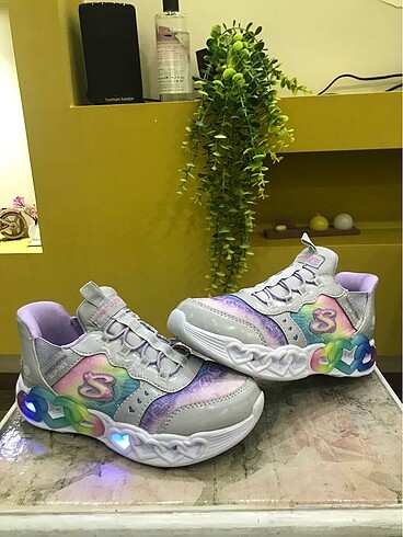 32 Beden ORİJİNAL SKECHERS