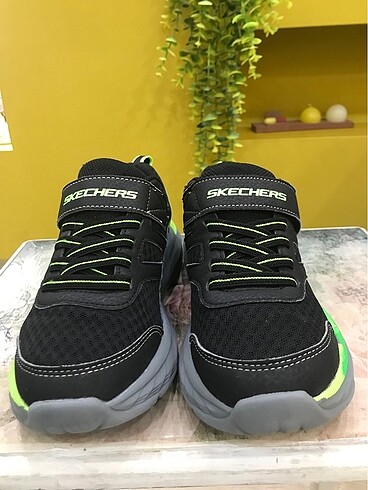 35 Beden ORJİNAL SKECHERS