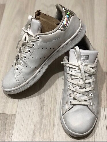 37,5 Beden Adidas stan smith bayan ayakkabı