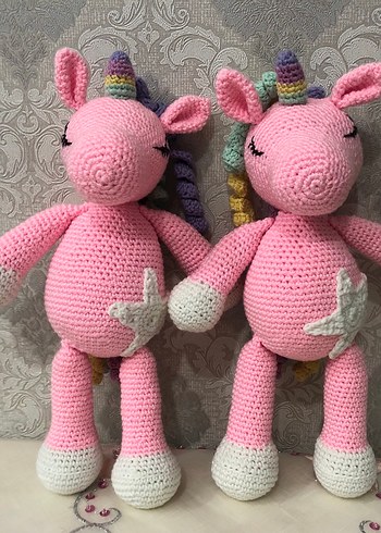 Renkli Boynuzlu Pembe Amigurumi Oyuncak