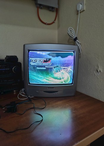 Sony PlayStation 2 Konsol ve Kontrolcüsü - Görsel 6