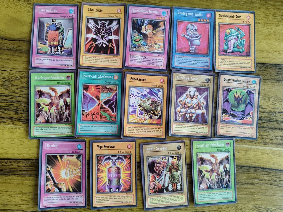 Çok Renkli Koleksiyon Kartları - Görsel 3