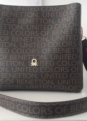 Benetton kol çantası