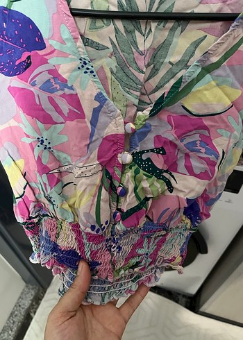 Pembe Çiçekli Düğmeli Kısa Bluz - Görsel 2