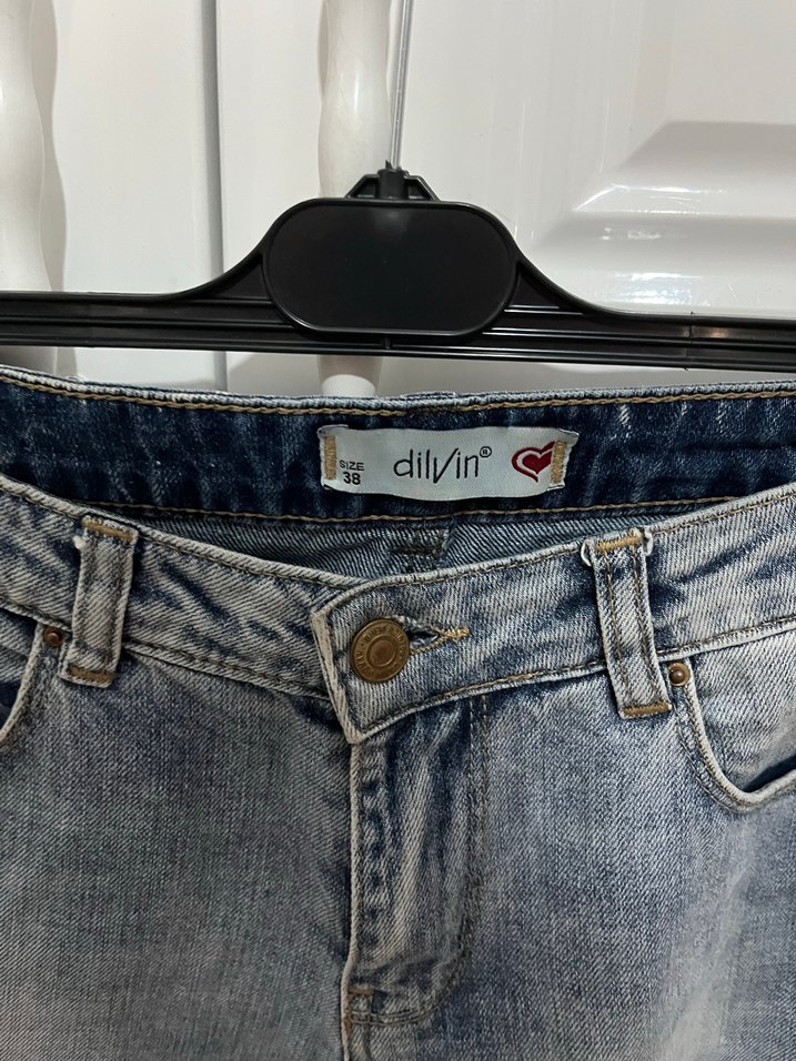 Yırtık Detaylı Bol Kesim Kadın Denim Pantolon - Görsel 2