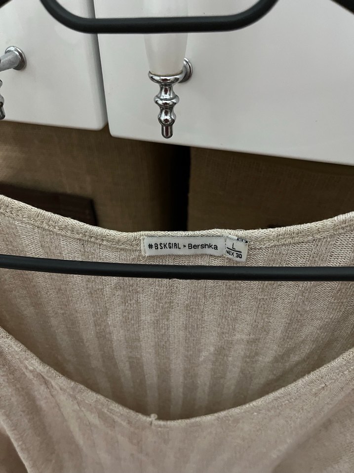 Salaş V Yaka Bej Bluz - Görsel 2