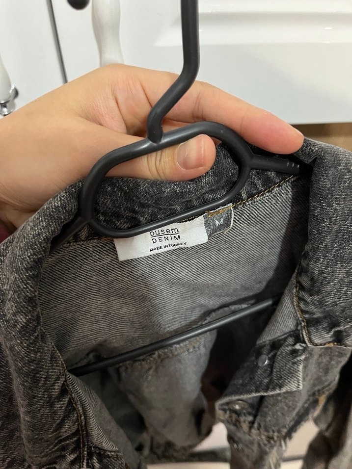 Siyah eskitmeli kot ceket - Görsel 4