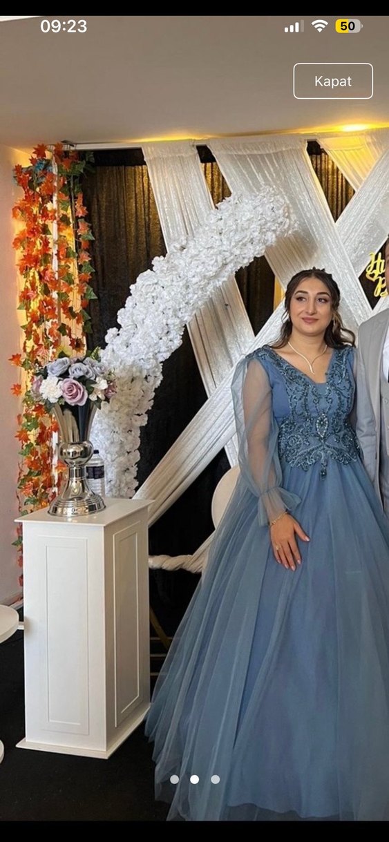 Uzun Kollu Nakışlı Mavi Nişan Elbisesi - Görsel 2