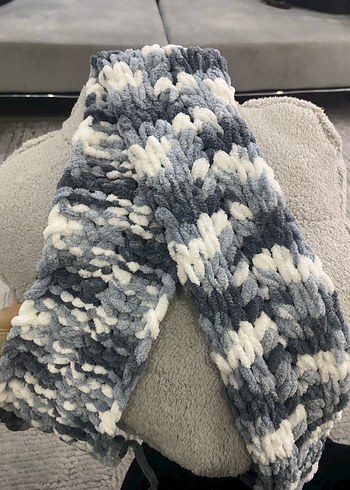 Gri Bağlamalı Desen Örgü Çocuk Battaniyesi - Görsel 3