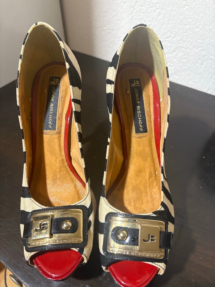 Kemer Detaylı Zebra Desenli Platform Topuklu Kadın Ayakkabı - Görsel 4