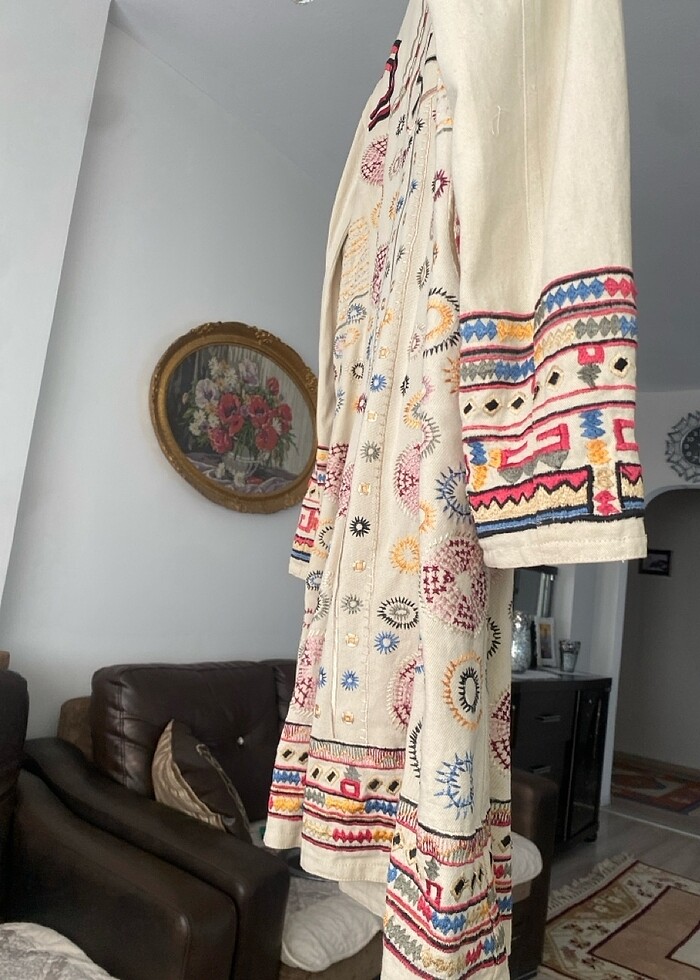 İşlemeli kaftan ceket - Görsel 2