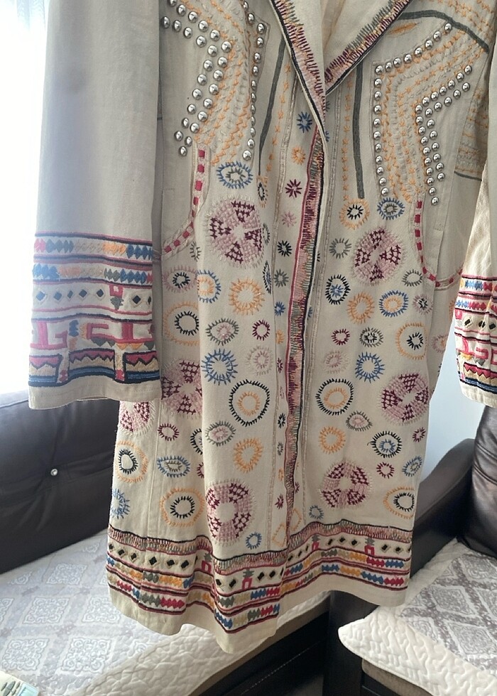 İşlemeli kaftan ceket - Görsel 5
