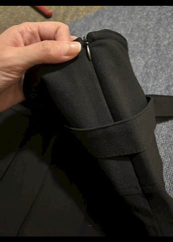 Bershka Kemerli Siyah Gotik Mini Etek