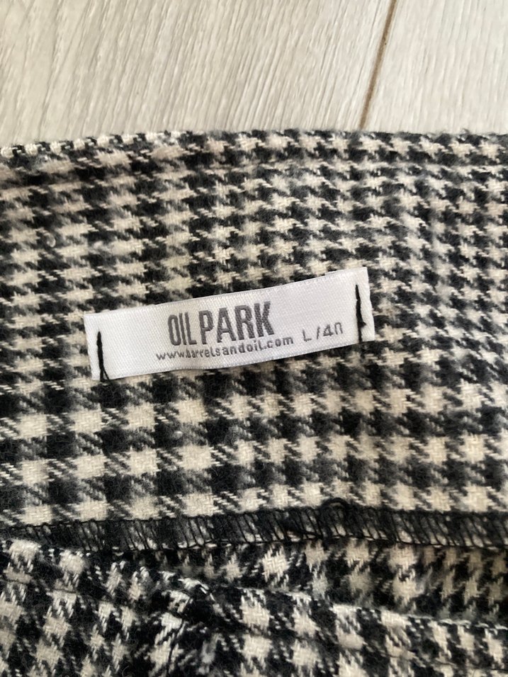 Ekose Desenli Gri Mini Etek - Görsel 3