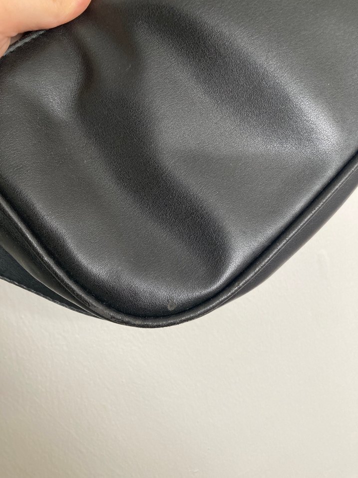 LCW Siyah Deri Tokalı Kadın Çantası - Görsel 4