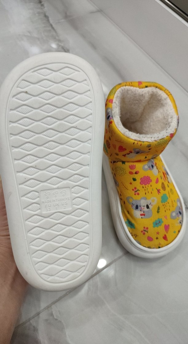 Kız Çocuk Renkli Desenli Sıcak Ev Terliği - Görsel 3