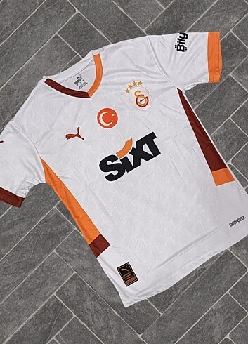 Galatasaray 2024/2025 yeni sezon forması gelmiştir. Bütün bedenl