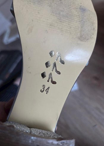 Gri Dolgu Topuklu çocuk Abiye Ayakkabı - Görsel 2