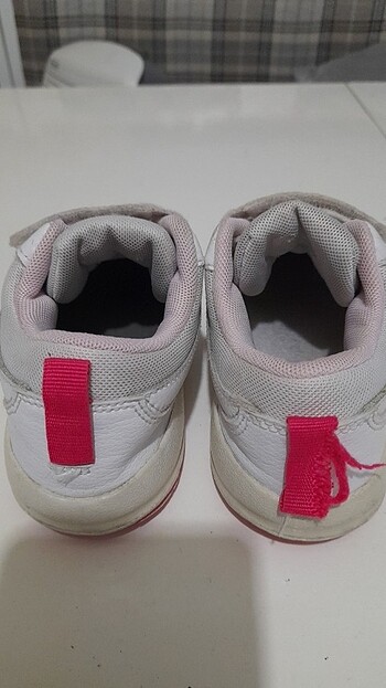 28 Beden Nike spor ayakkabı 