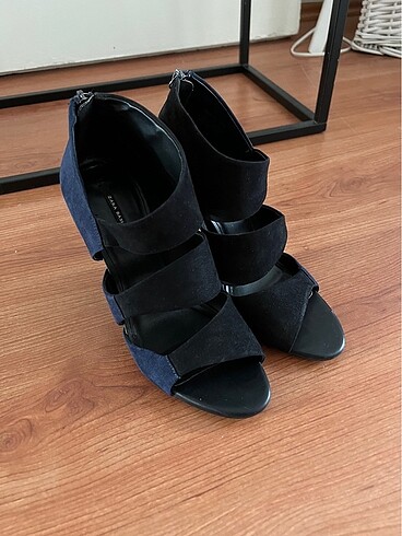 Zara Topuklu Ayakkabı
