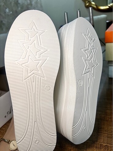 36 Beden Gelin converse