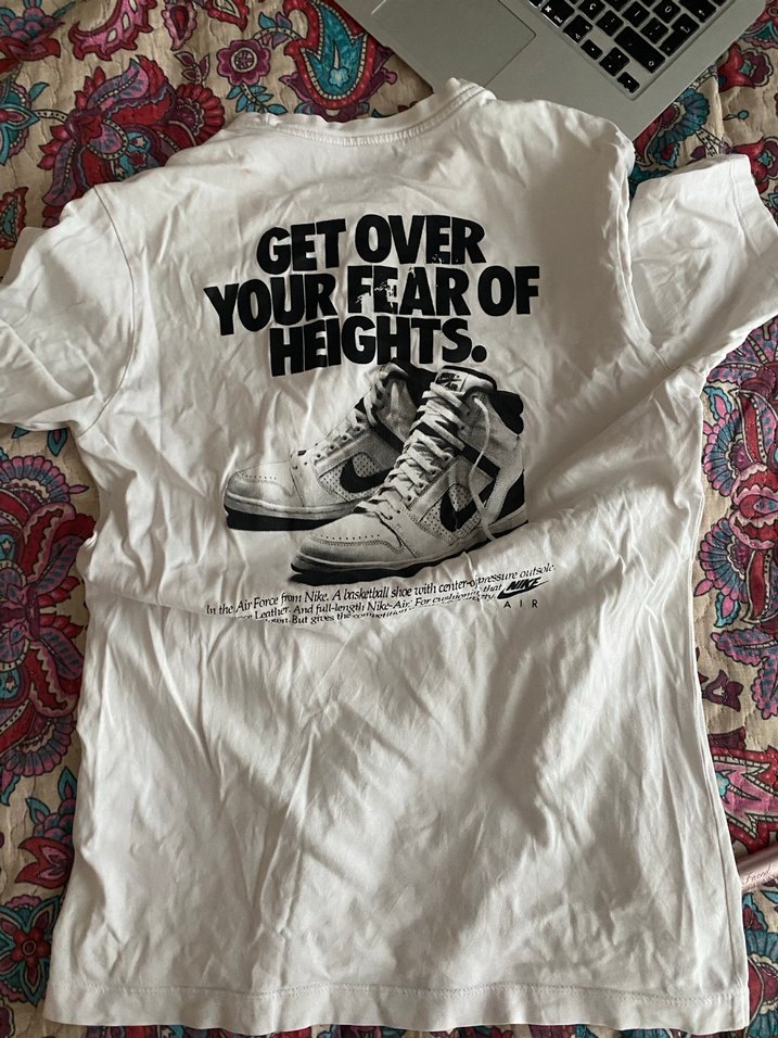 Nike Beyaz Kadın Kısa Kollu Tişört - Görsel 2