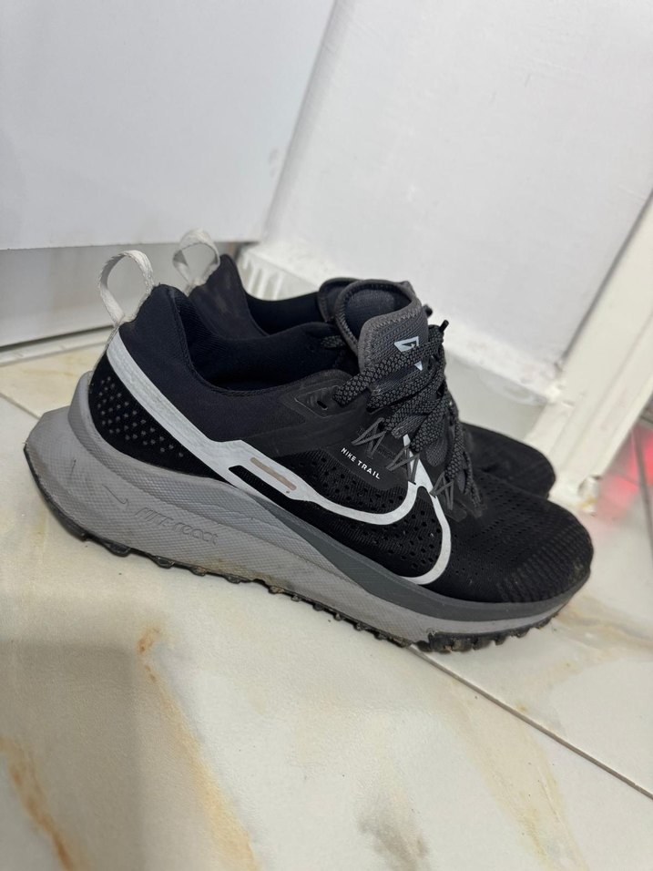 Nike orjinal spor ayakkabı - Görsel 2