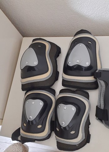 Siyah Gri Motosiklet Dizlikleri Velcro Bantlı - Görsel 2