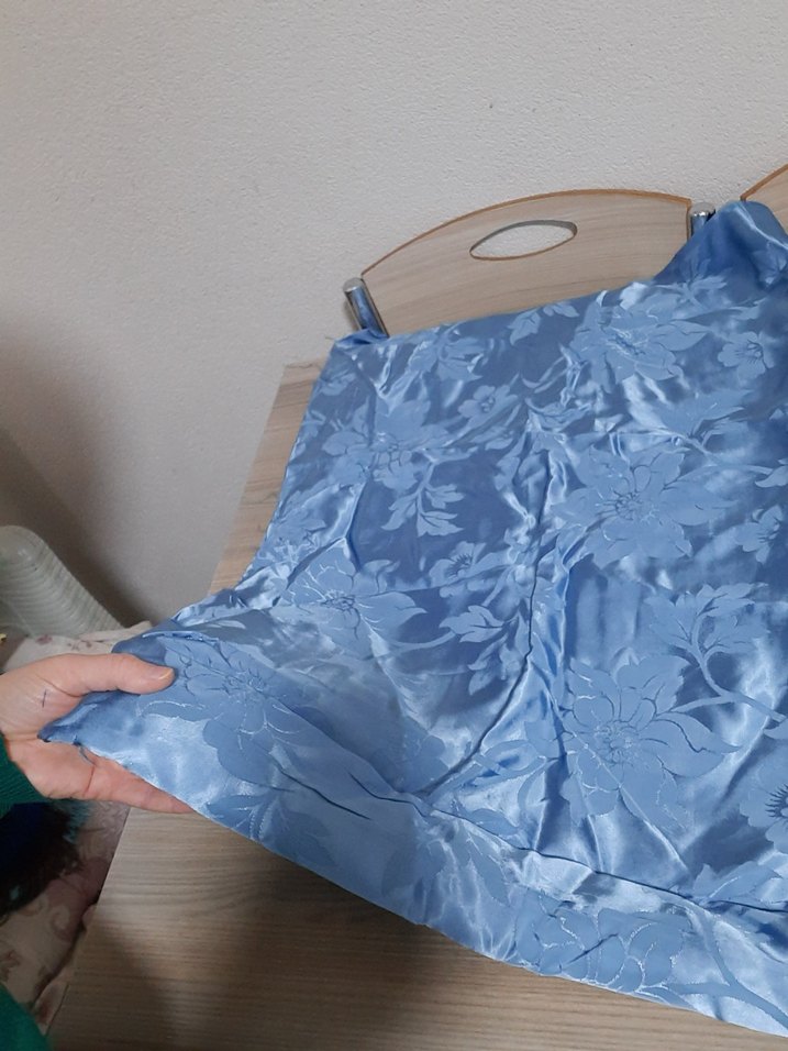 Parlak Mavi Çiçek Desenli Yatak Örtüsü - Görsel 2