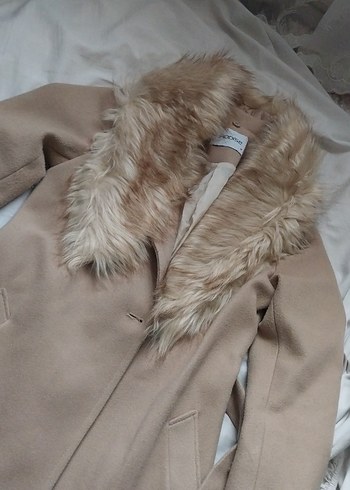 Bej Kadın Uzun Düz Kesim Palto - Görsel 2