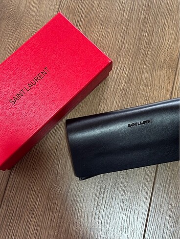 Yves Saint Laurent ysl güneş gözlüğü