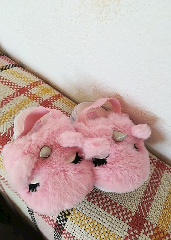 Kız bebek peluş Terlik - Görsel 2