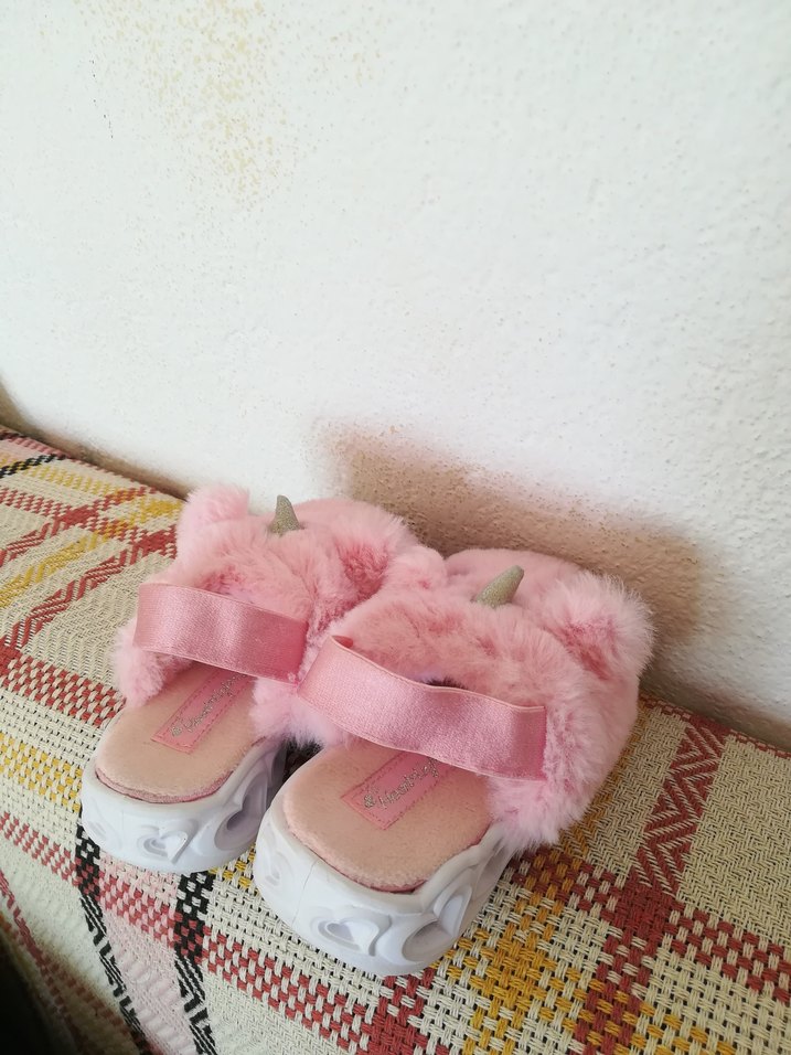 Kız bebek  peluş Terlik - Görsel 3