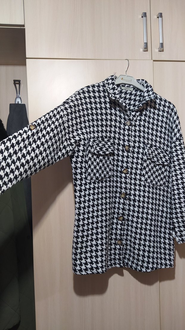 Düğmeli Uzun Kollu Kadın Gömlek - Görsel 4