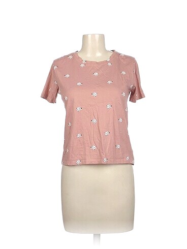 Pull and Bear T-shirt %70 İndirimli.
