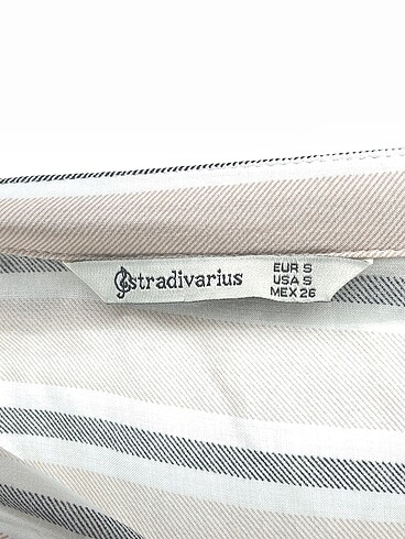 s Beden çeşitli Renk Stradivarius Gömlek %70 İndirimli.