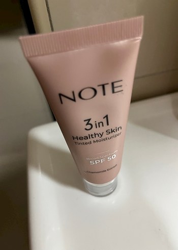 NOTE 3in1 SPF50 Sağlıklı Cilt BB Krem - Görsel 2