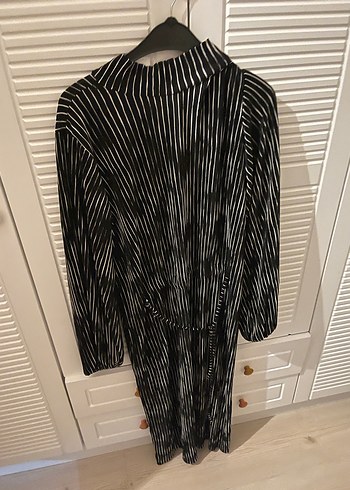 Uzun Kollu Zebra Desenli Kadın Tunik - Görsel 3