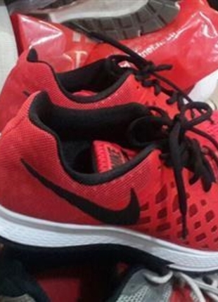 38 Beden kırmızı Renk Nike Pegasus 31 modeli