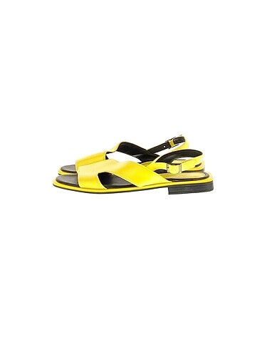 Butigo Sandalet %70 İndirimli.