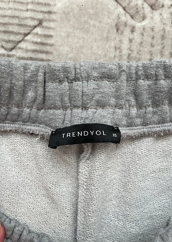 Gri Kadın Mini Şort Pamuklu Rahat Kesim - Görsel 2