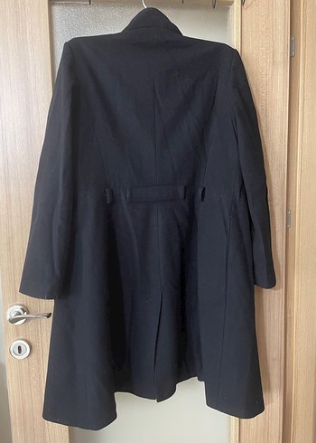 Siyah Uzun Kaban - Görsel 2