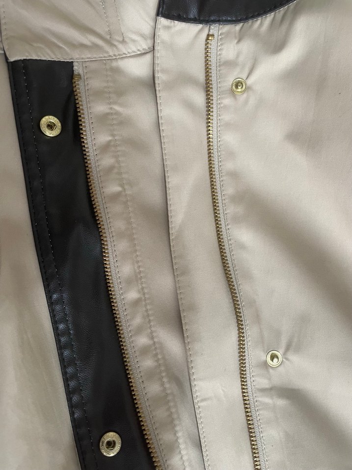 Bej Düğmeli Kadın Ceket - Görsel 5