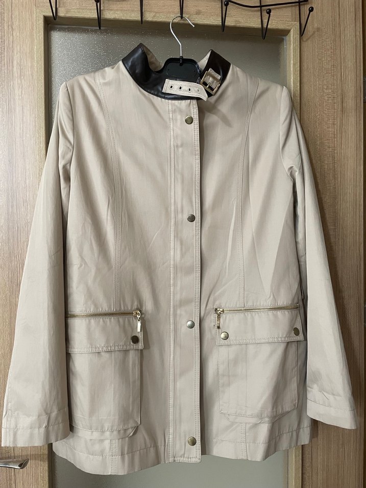 Bej Düğmeli Kadın Ceket - Görsel 2